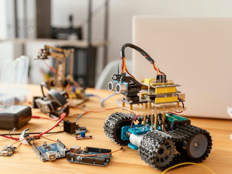 Zastosowanie Arduino i Raspberry Pi w domowej robotyce: przewodnik dla hobbystów